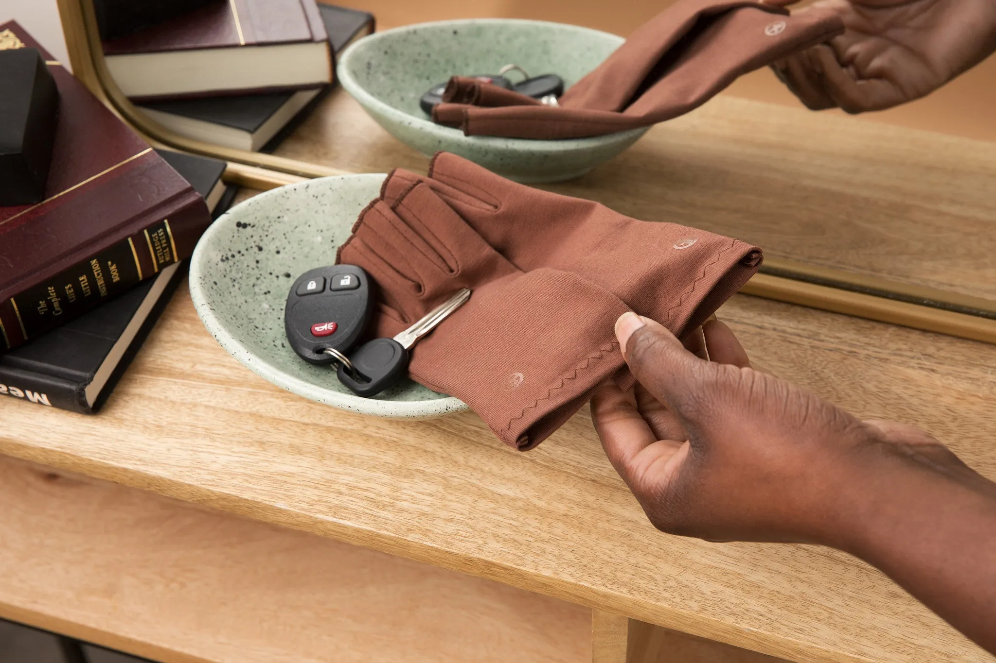 Compression Gloves: Comfy Cotton For Snug Support