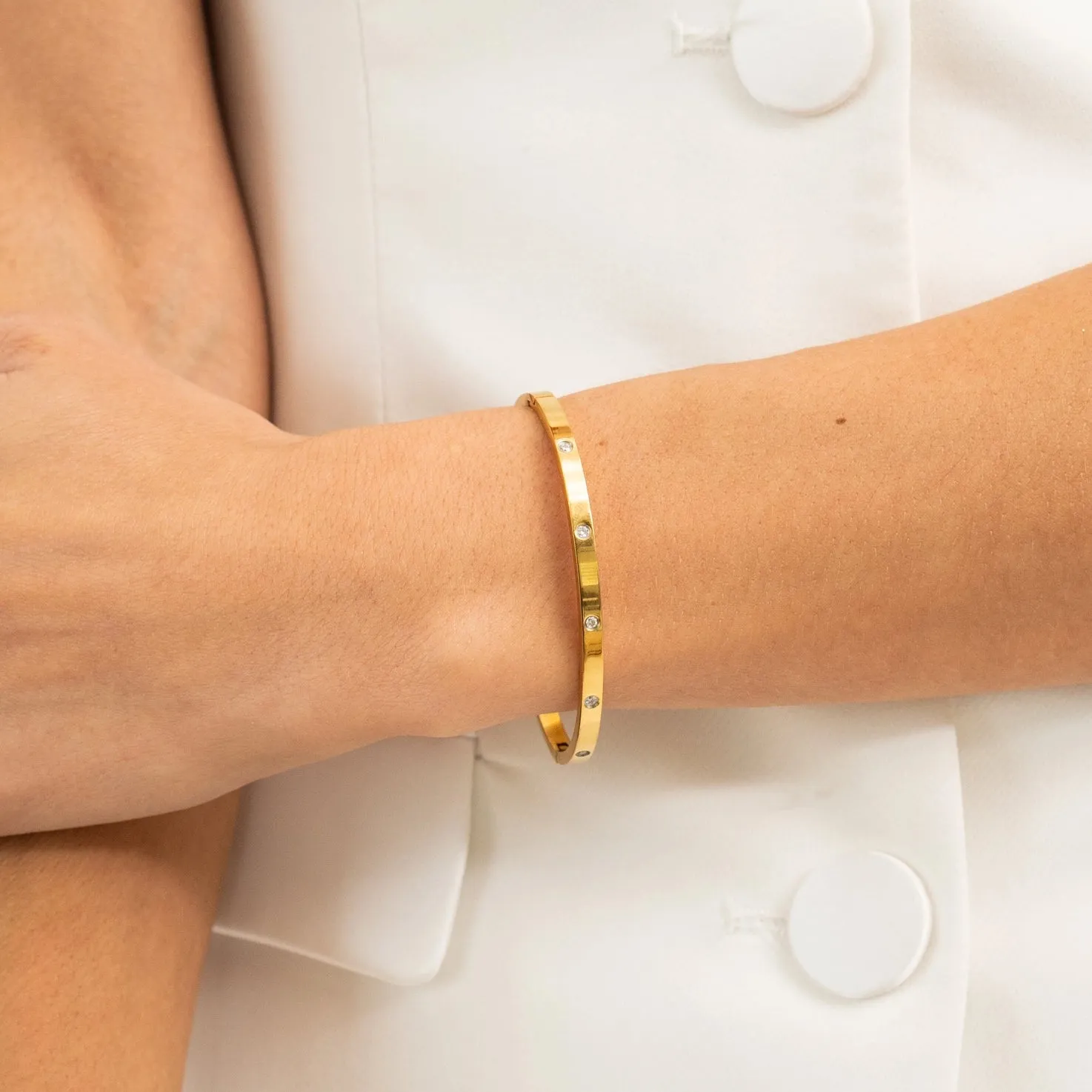 Diamond Bangle, Gold