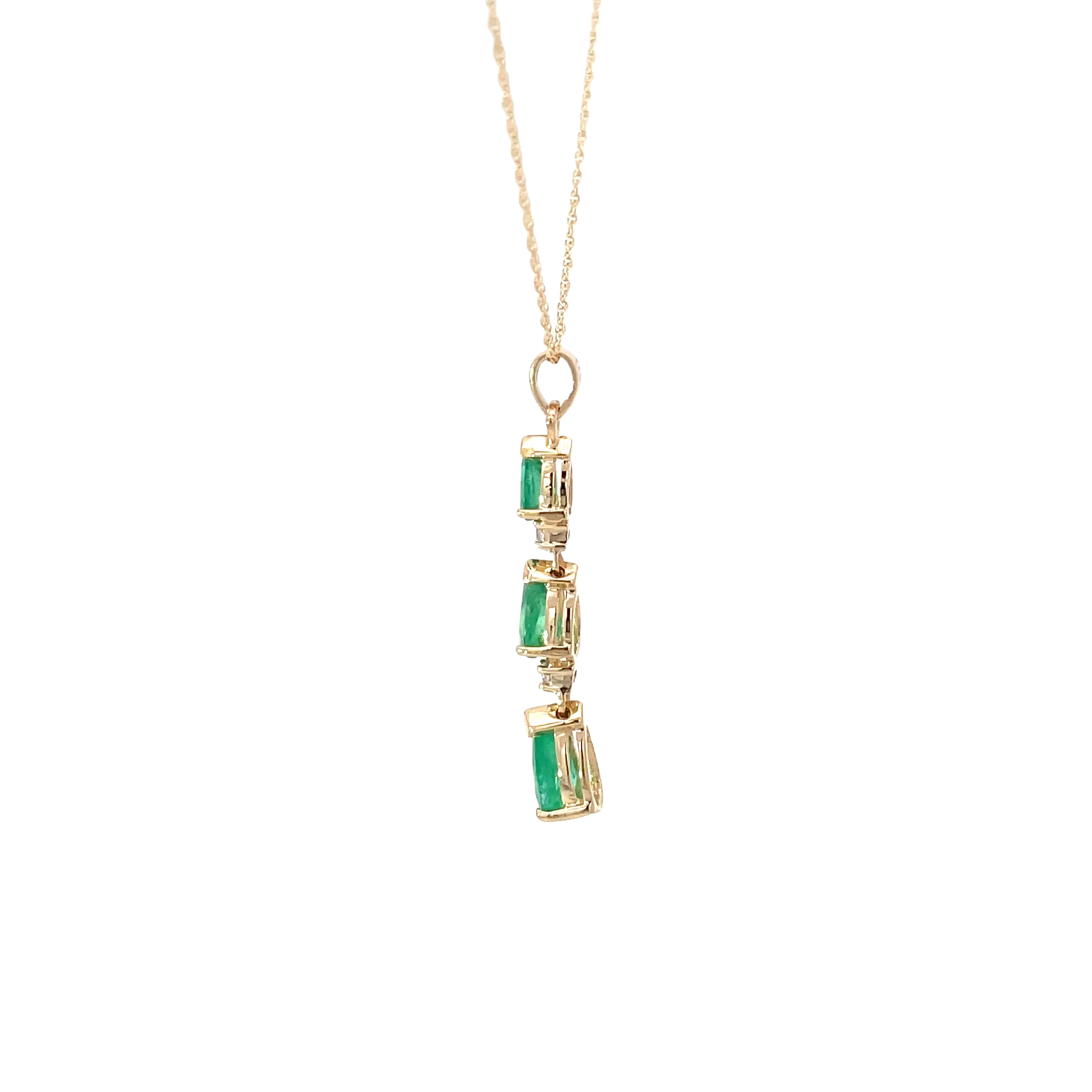 Emerald Diamond Dangle Pendant Necklace