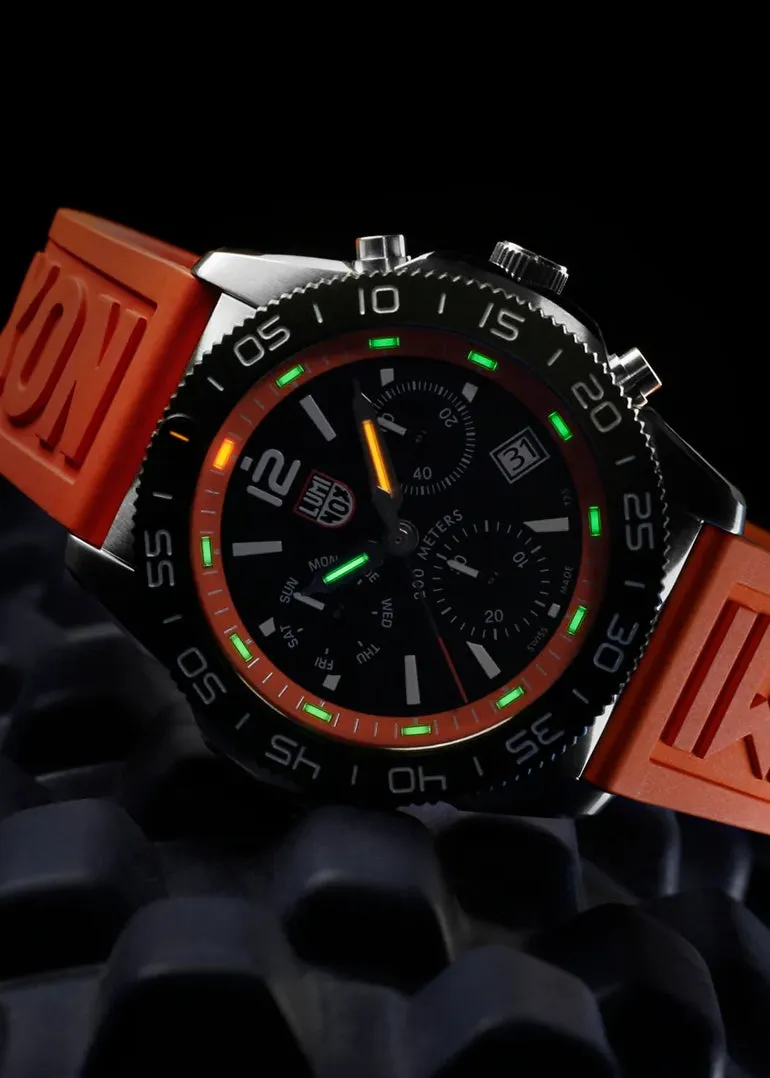 LUMINOX PACIFIC DIVER BLACK DIAL CHRONOGRAPH ORANGE BAND XS.3149