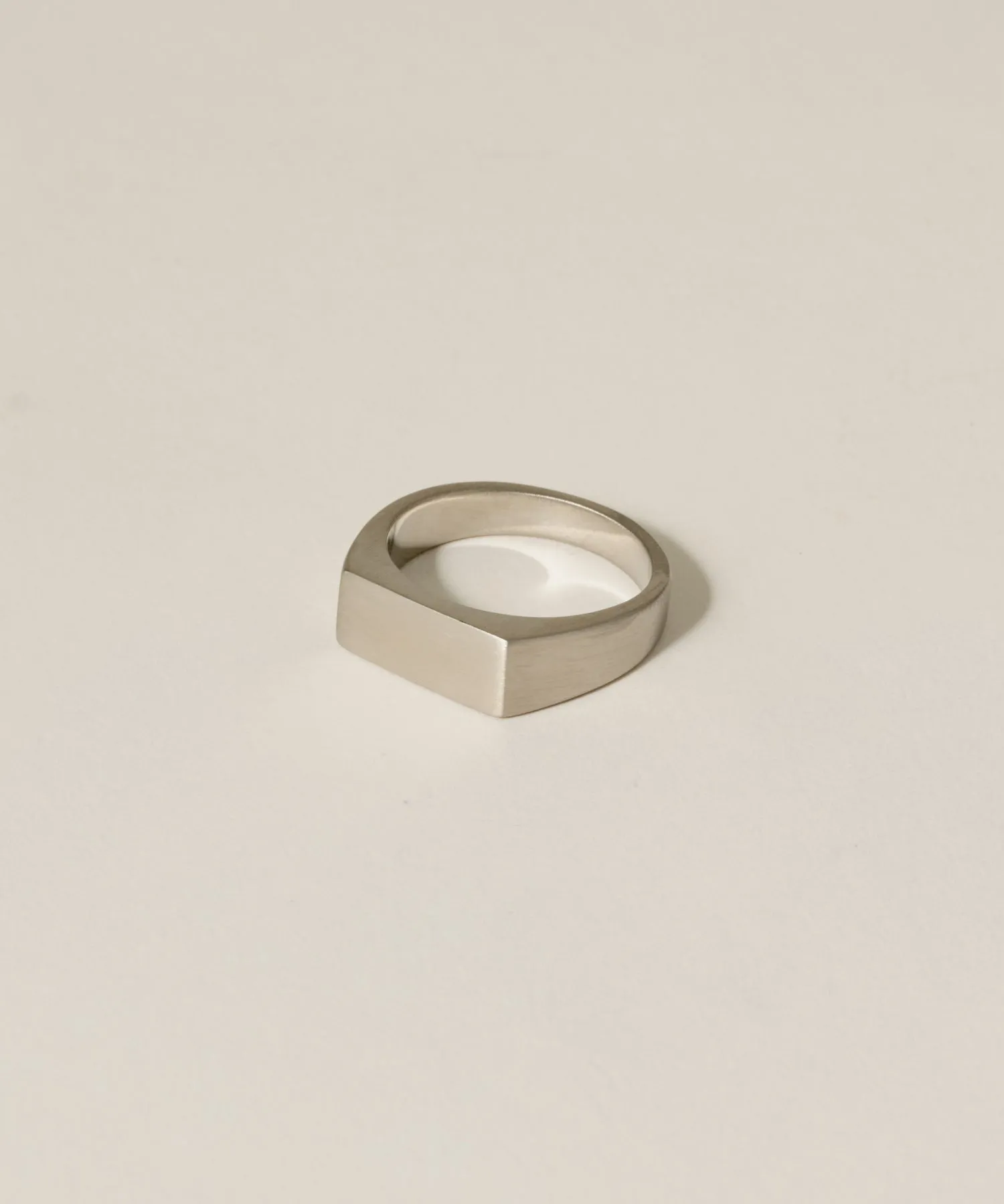 Vintage Rectangle Signet Ring［Stainless］