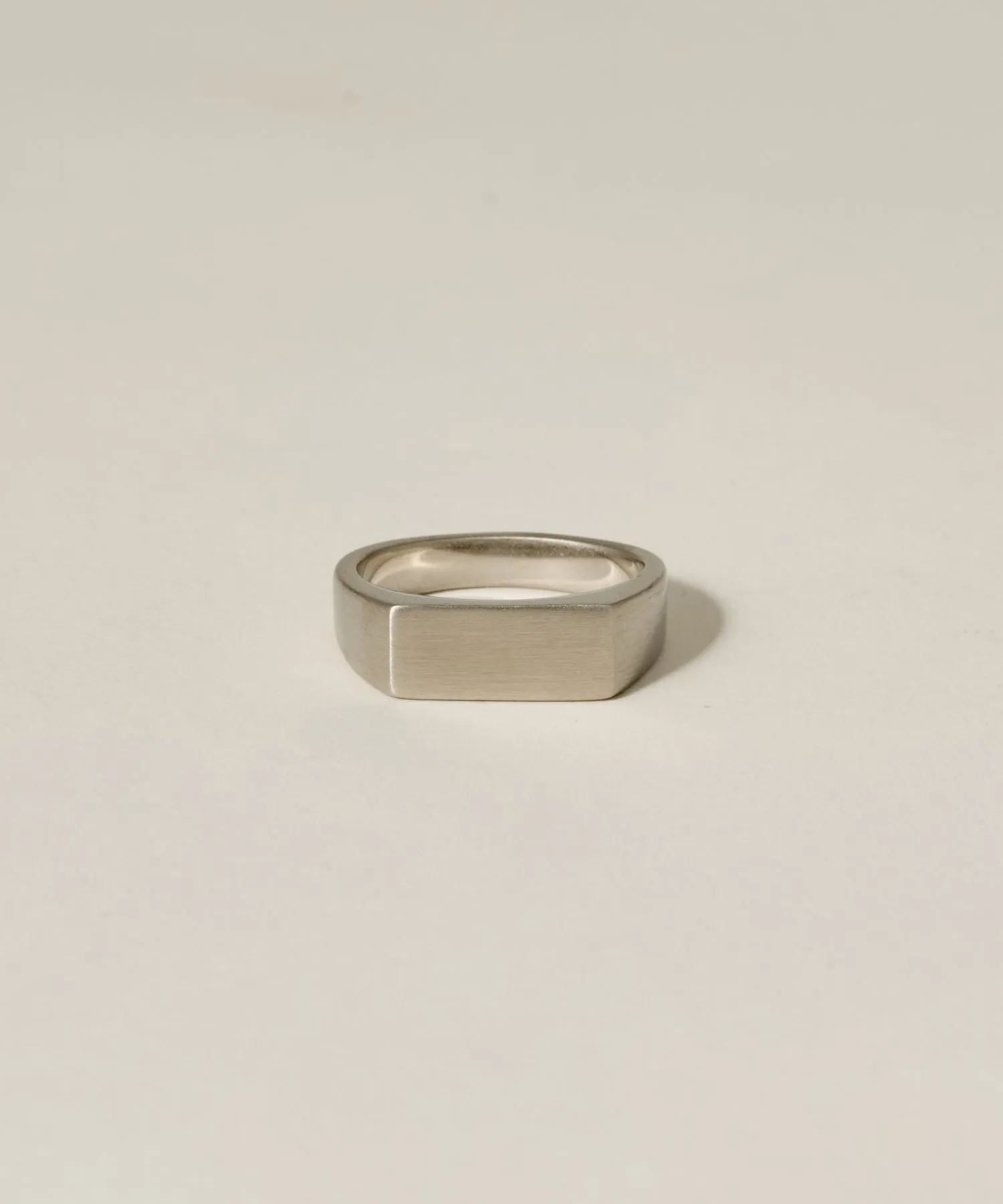 Vintage Rectangle Signet Ring［Stainless］